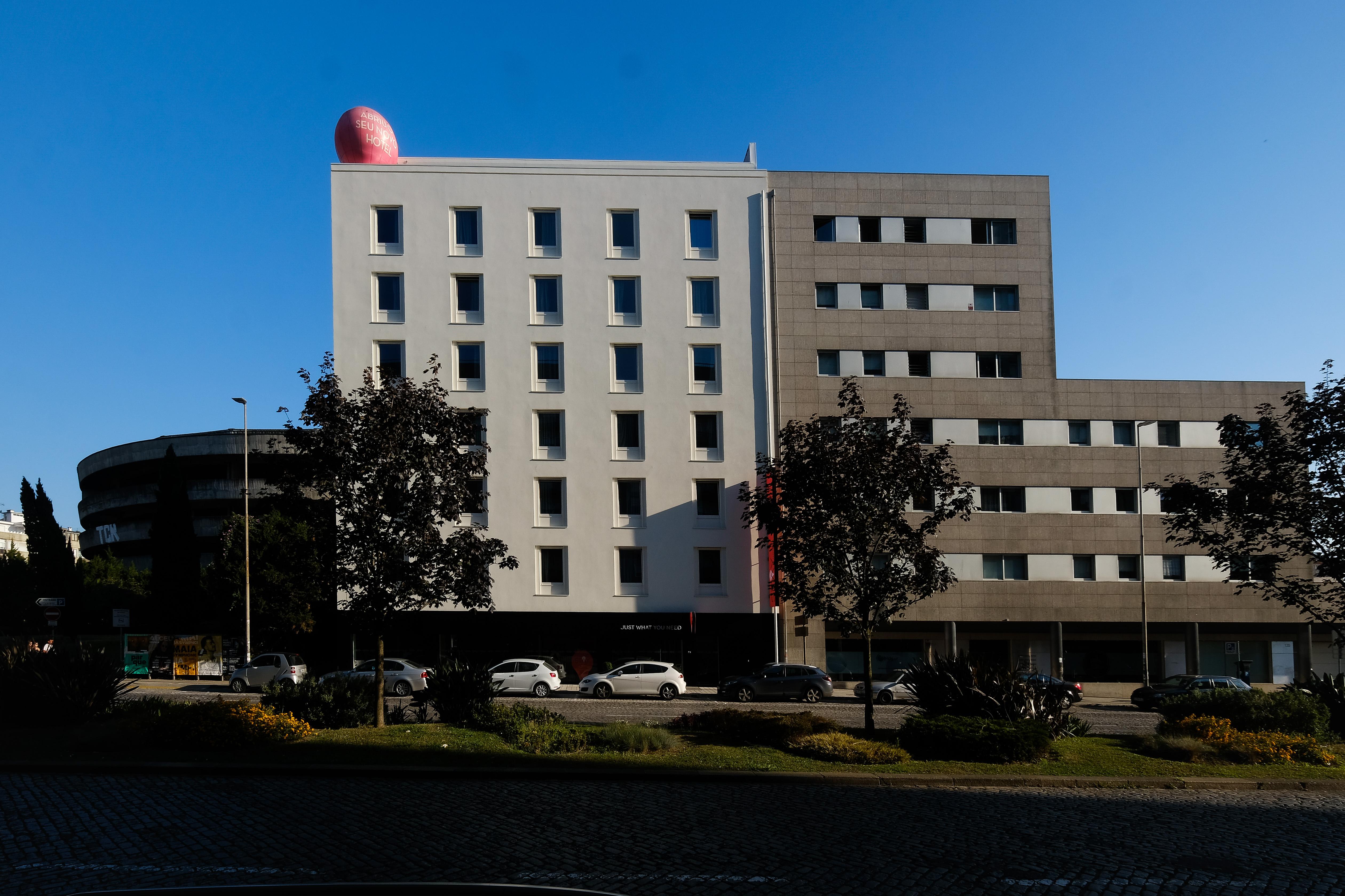 Stay Hotel Porto Centro Trindade Bagian luar foto